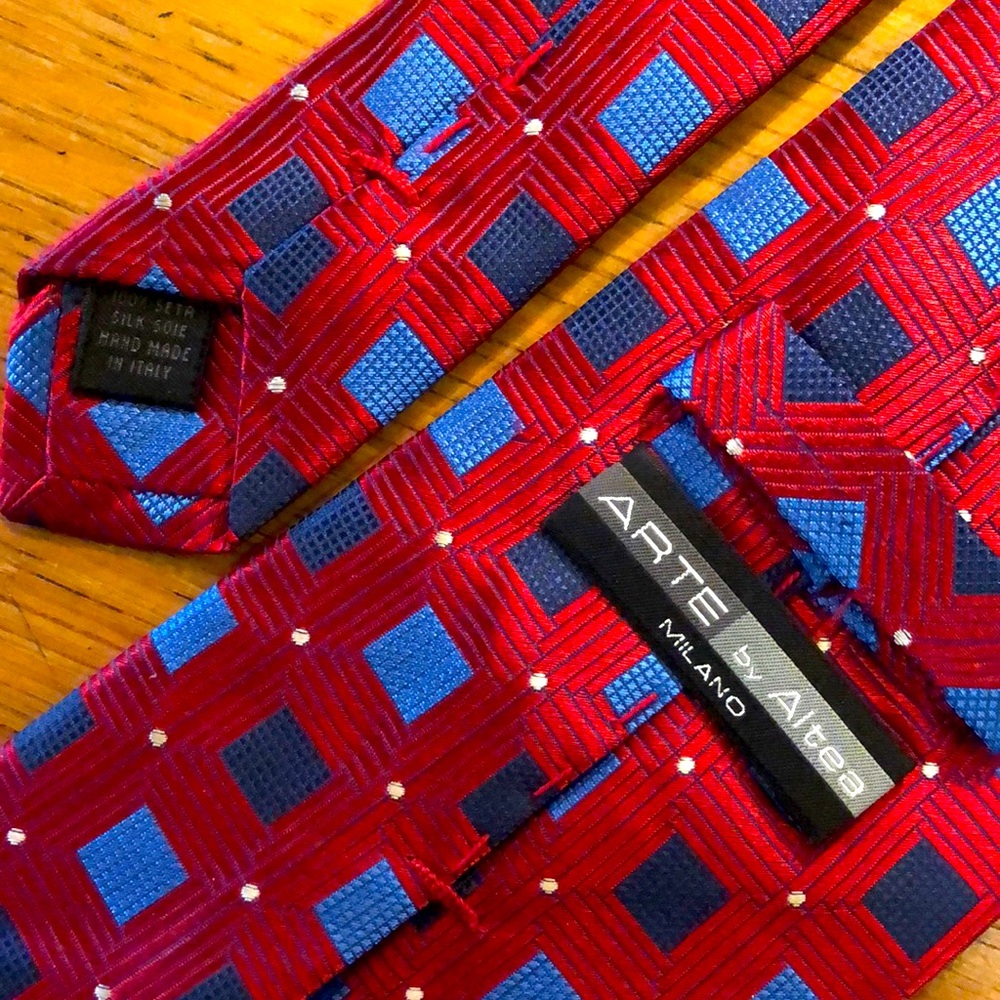 Men’s silk tie